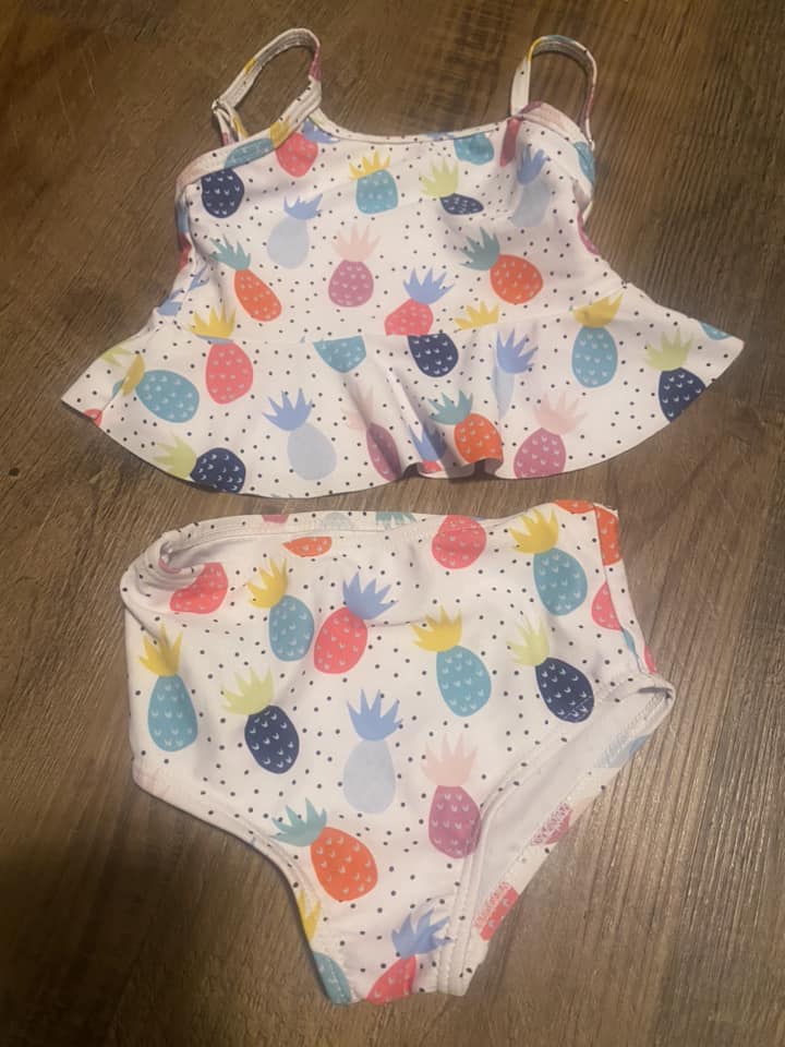 PINEAPPLE SWIM