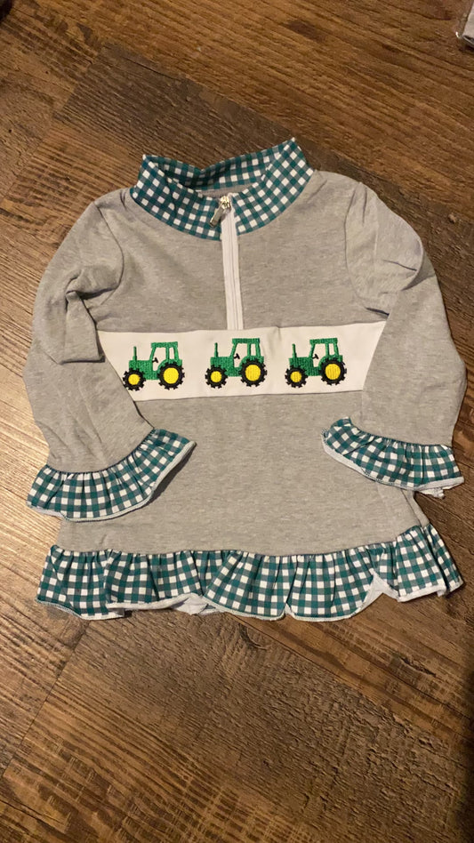 Tractor ruffle pullover